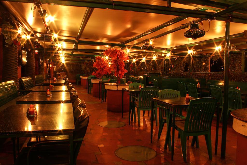 מייזור Parklane Hotel מראה חיצוני תמונה