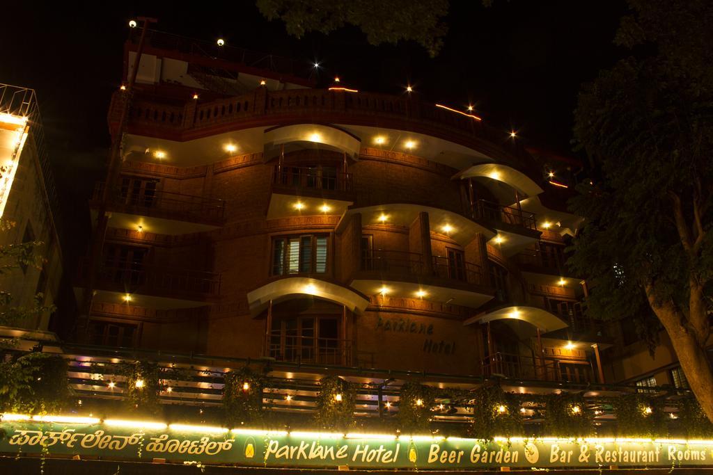 מייזור Parklane Hotel מראה חיצוני תמונה