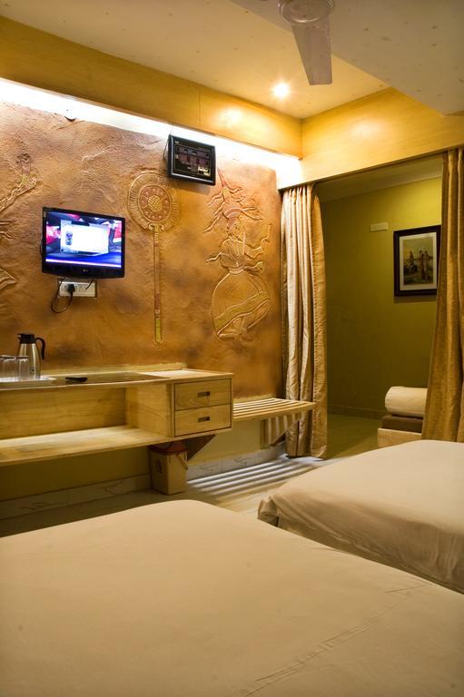 מייזור Parklane Hotel חדר תמונה
