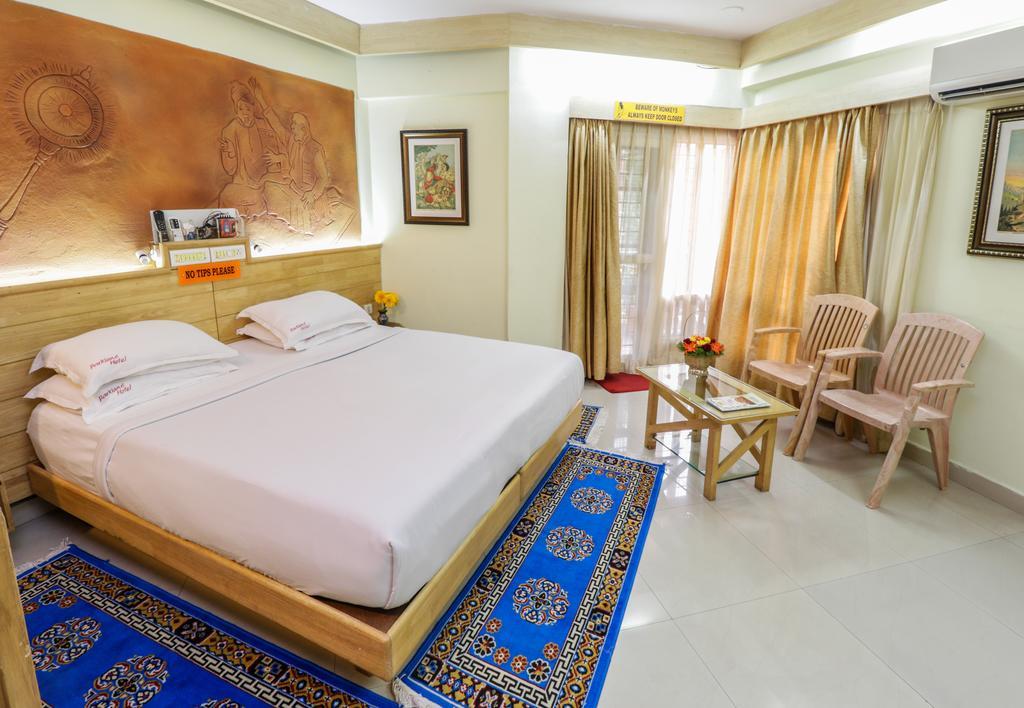 מייזור Parklane Hotel מראה חיצוני תמונה